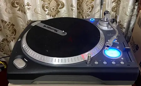 Pair of {OG} Numark TTX ii Turntable,  working in really good condition