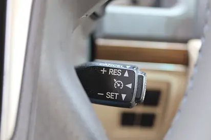 2020 Toyota LAND CRUISER — миниатюра 18