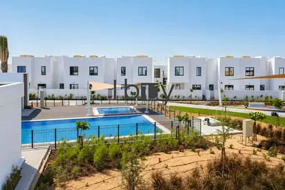 Single Row Mid | Maid Room | Near Amenities