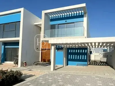 Spacious Villa | Ideal Location |Available to Rent