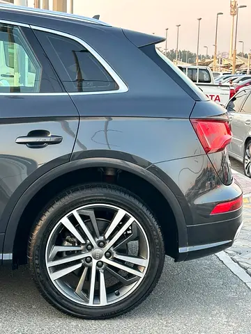 صورة مصغرة 7 لـ 2020 AUDI Q5