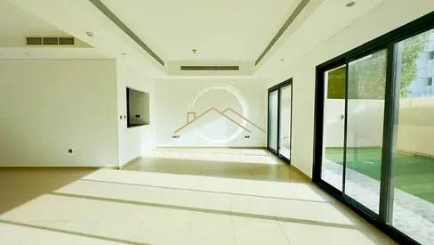 4BHK + Maidsroom | Near School | Peaceful Living