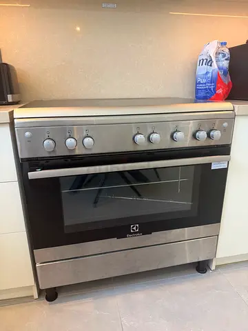 Gas hob - Electrolux 90x60cm gas hob and oven