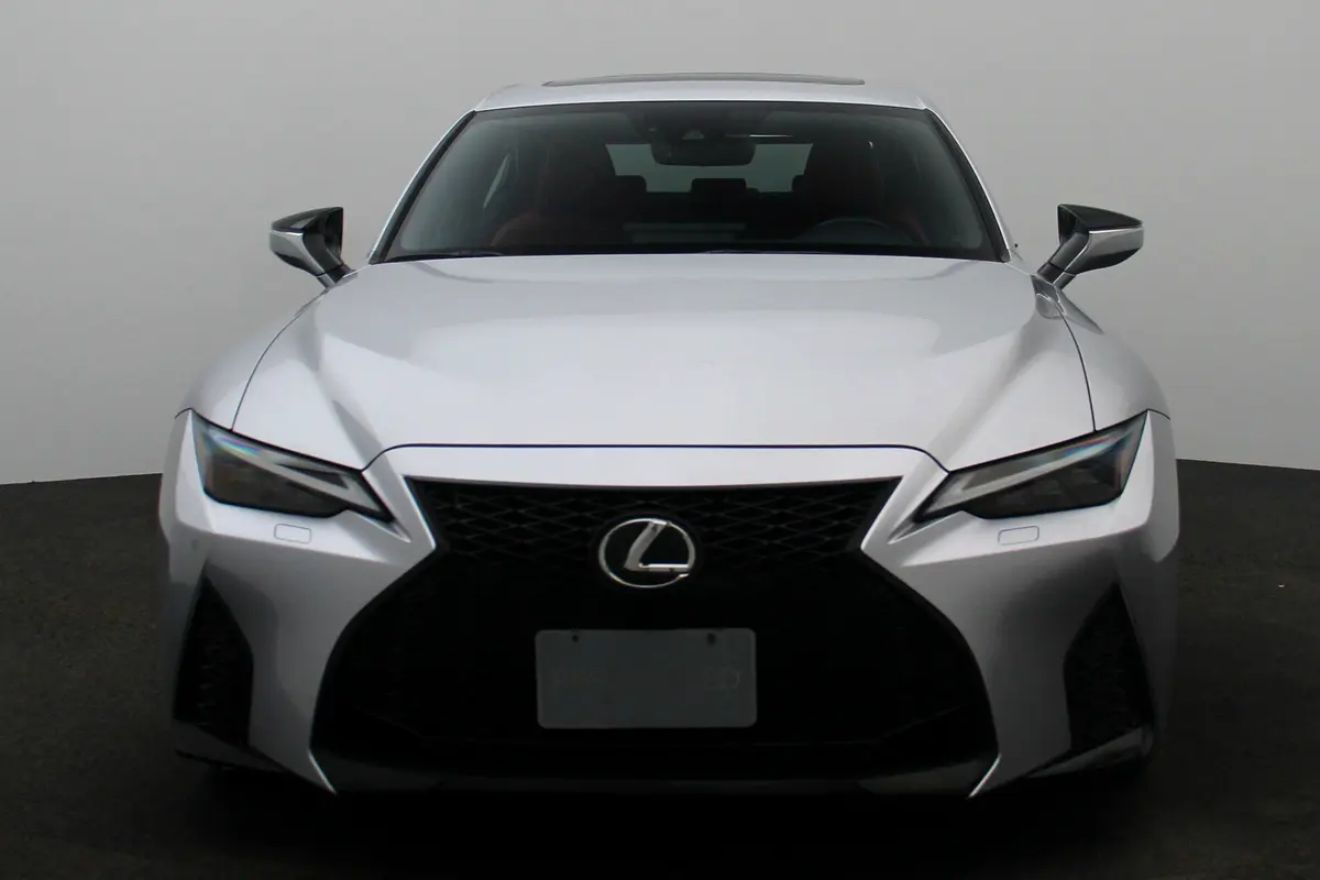 Lexus IS-Series 2023