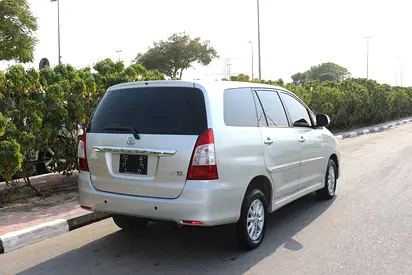 2013 Toyota INNOVA — фото 5