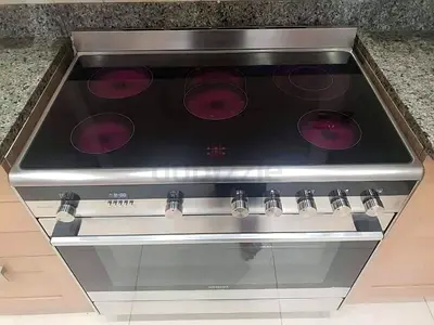 Siemens iq700 Model Electric Stove 90cm Width 60cm Depht