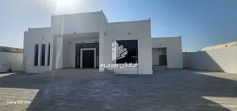 LUXURIOUS MODERN 5 BR Villa + Maid Room Al South Al Dhait