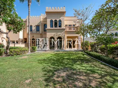 Beach Access | Luxury 3BR Villa | Prime Location