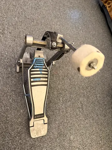 Single bass drum pedal (used) - functioning Yamaha-style pedal