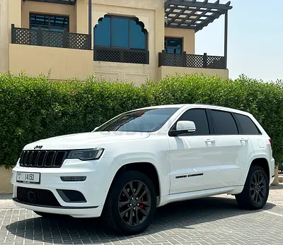 Jeep Grand Cherokee S- Limited 2019 | GCC Specs | Air suspension and Pan roof | Just Serviced
