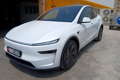 68539 Tesla Y  RWD 2 wheel drive standard 2026