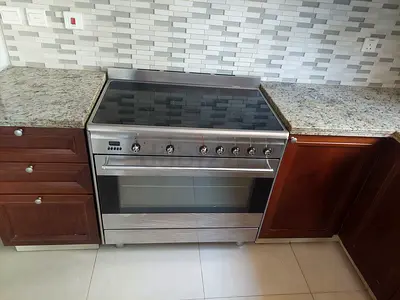 Latest Model Smeg 5 Hobs Full Electric Ceramic Cooker Range Size 90×60 cm