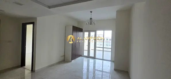 Prime Location | Huge Layout | ready to move