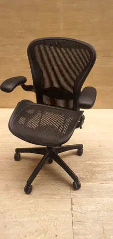 Herman Miller Areon Classic Chairs For Selling