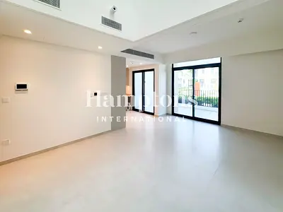 Single Row | Prime Family Spot | Available NOW