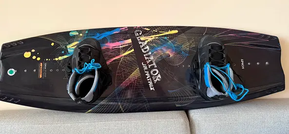 Gladiator wakeboard / board in good condition