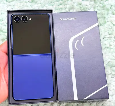 SAMSUNG GALAXY Z FLIP 7 512GB STORAGE NAVY BLUE COLOR