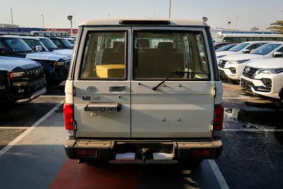 2026 Toyota LAND CRUISER 70 SERIES 照片 6