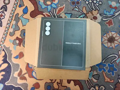 Samsung Galaxy Z Fold 8 ultra 512 violet Sealed box TRA VERSION.
