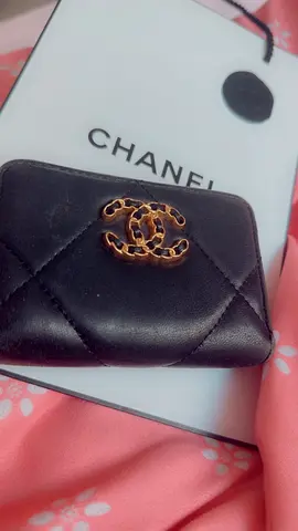CHANEL 19 ZIP LEATHER Cardholder Wallet