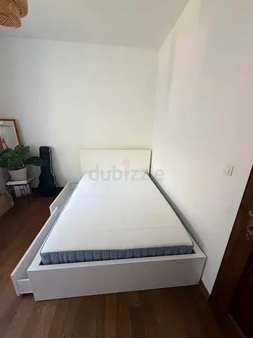 Ikea Queen Bed With Ikea Mattress 160x200cm