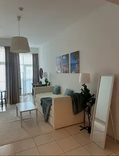 Looking for a Female roommate to Share a Peaceful, Cozy Home🌸 (girls only apartment)