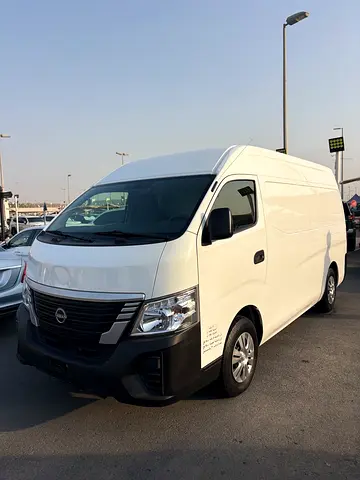 Nissan Urvan NV350 Van Cargo Model 2023 GCC Specs Excellent Condition 123,000 km