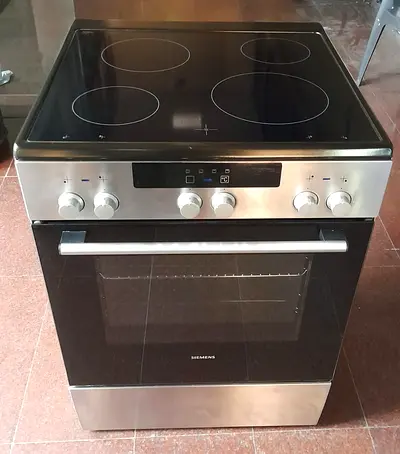 Siemens Electrics Ceramic Cooker 60x60cm Excellent Condition