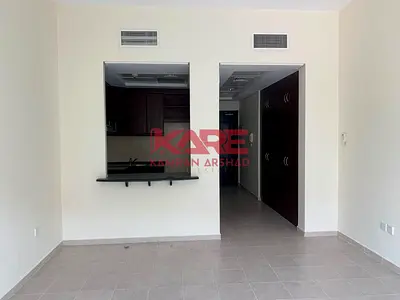 SPACIOUS STUDIO CLOSE TO METRO