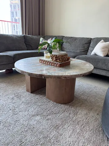 Round natural Marble with Wooden Base coffee table - perfect Condition