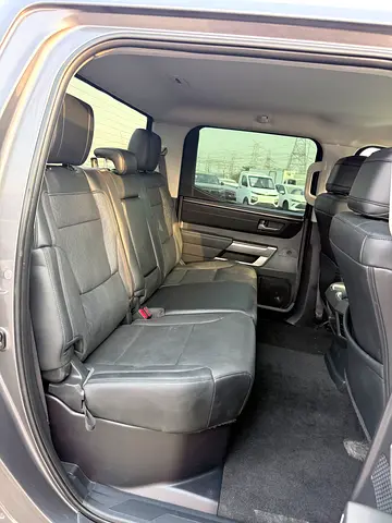 2023 Toyota TUNDRA — миниатюра 12