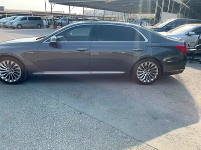 2017 Genesis G90 — фото 5