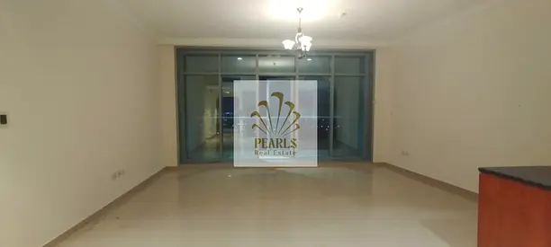 أفخم غرفة وصالة بأبراج الكورنيش ريزيدنس،موقع مميز  حمامان، بلكونة، تكييف مجاني، جيم ومسبح، باركن مجاني، ايجار سنوي 50,000 درهم، 4 دفعات، تأمين شيك.