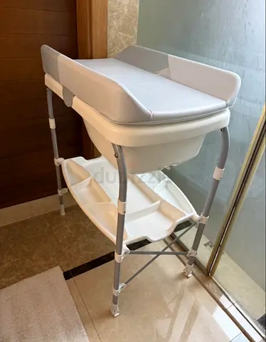 Baby changing table with built-in bath and storage - light gray/white