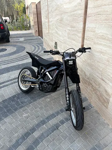 Ultra bee surron