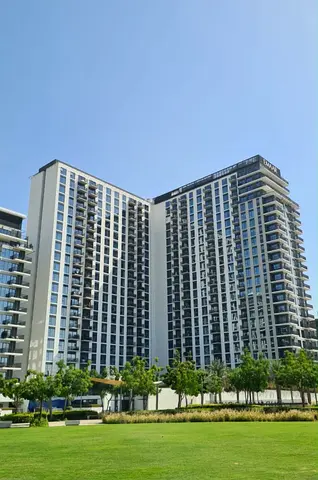 Vacant 1BR | Prime Location | Park Ridge Tower C