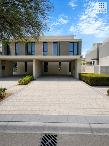 4-Bedroom Villa | Private Garden | Roof Terrace
