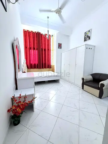 Fully furnished Master Room available Sharaf dg metro stations only female