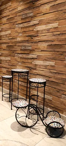 4 Decoration items