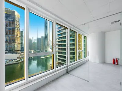 Bright Unit | Prime Location | Vacant | 4 Cheques