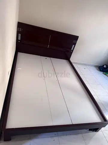 Qaeen Zize Bed +Metres
