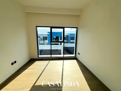 Single Row | Ready to Move | Premium Amenities