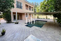 Immaculate Condition | 5Bed | Upgraded | With Pool