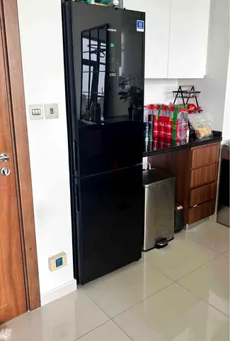 Free delivery Hitachi Black Glass Bottom Freezer Refrigerator