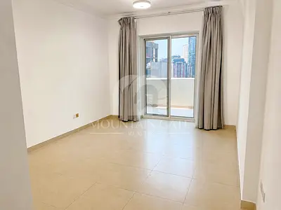 Vacant Now | Modern Design | Bright Unit