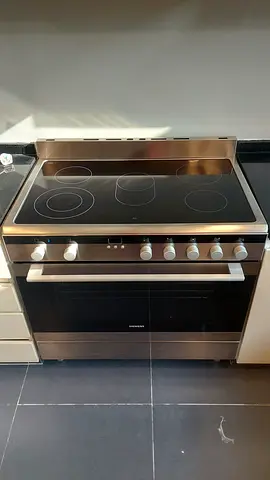 Siemens 90×60cm Electric ceramic Stove in good condition