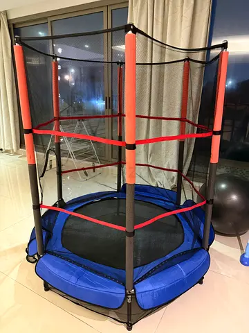 Kids indoor trampoline with safety net - brand new