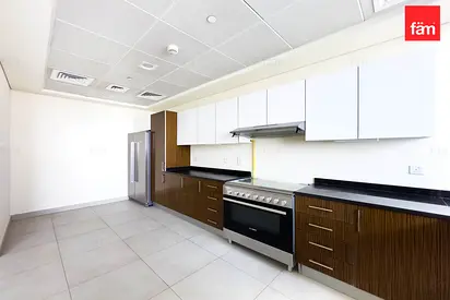 3 Bed+Study | Tenanted | High Floor