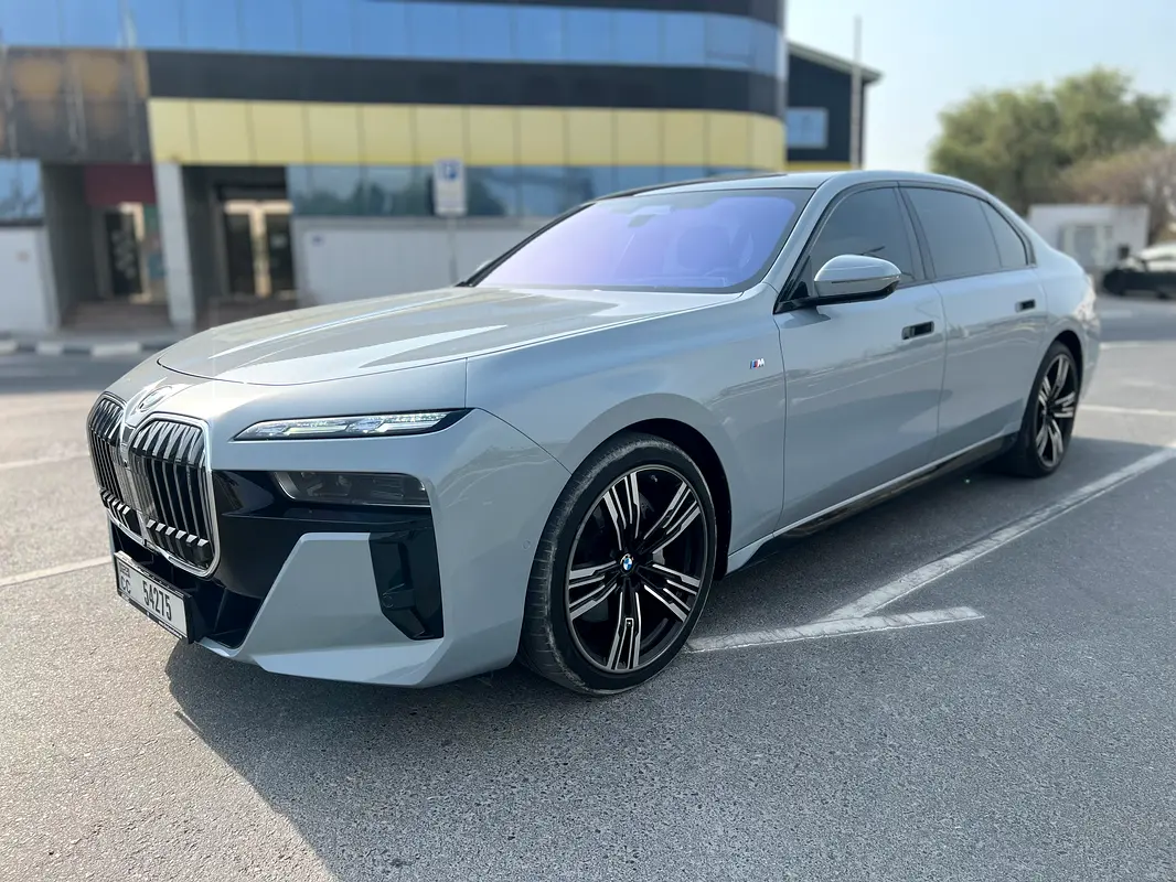 BMW 7-Series 2023