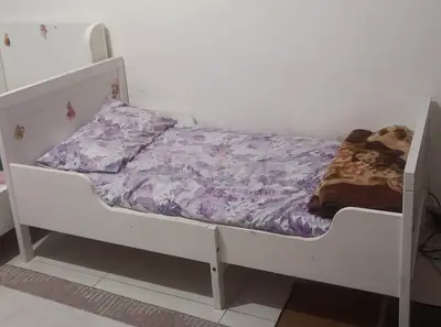 White single children's bed with mattress included